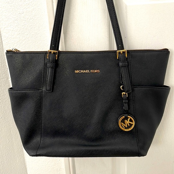 Michael Kors black shoulder bag - Picture 1 of 4